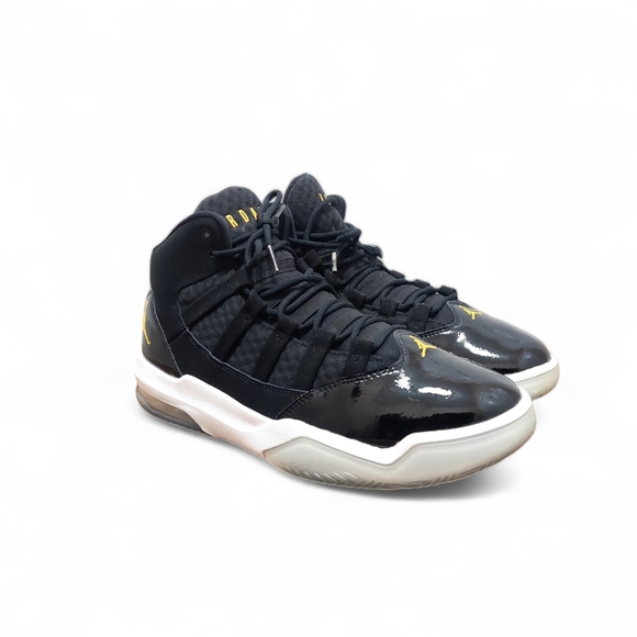 Jordan Other - Air Jordan Max Aura Basketball Sneakers Men's Size 10